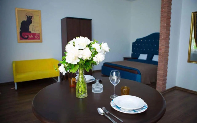 Apartments near center