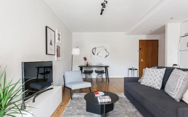 Upstreet Bright 1Bd Apt In Chalandri