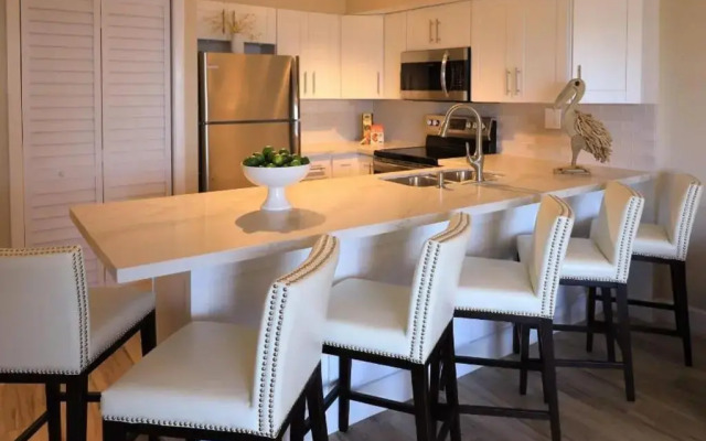 Ocean Pointe Suites at Key Largo