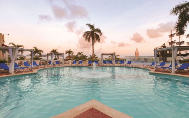 Wyndham Alltra Cancun All Inclusive Resort