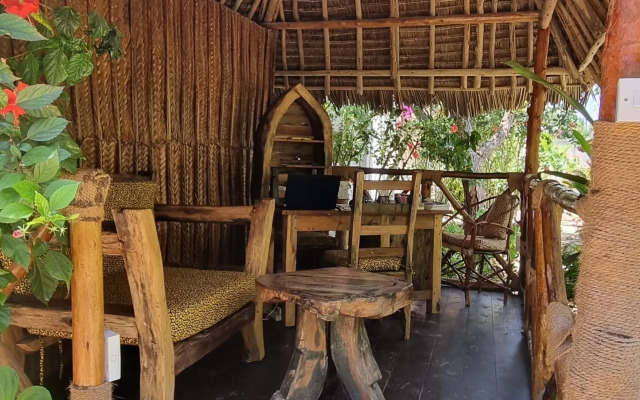 Salama & Mbuyuni Bungalows