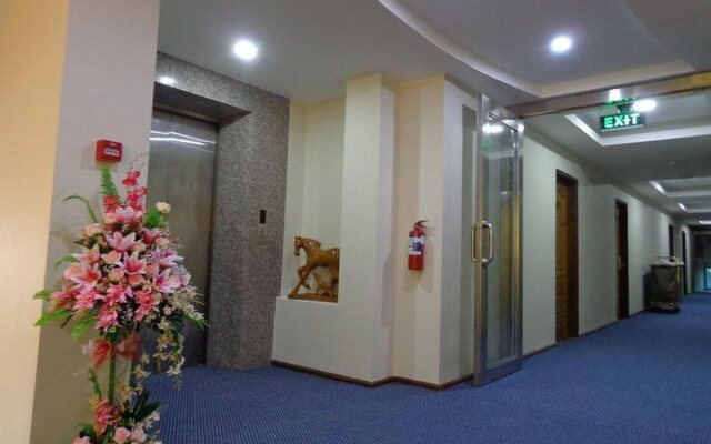 Royal Khattar Hotel