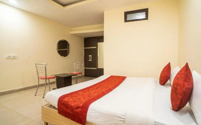 Red Coral Hassanpur by OYO Rooms