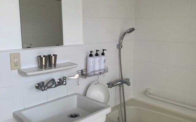 Blue Cave Hotel in Green