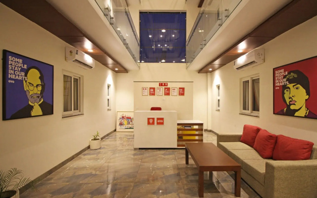 OYO Flagship North Campus