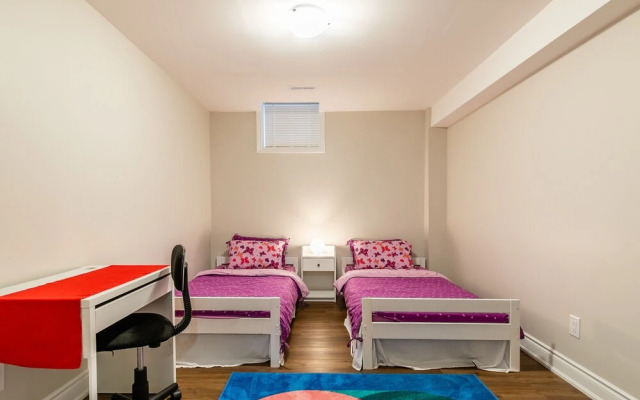 Marvelous Mississauga Family Basement