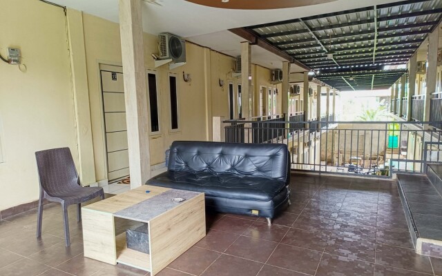 RedDoorz @ Al Muhajir Homestay Kendari
