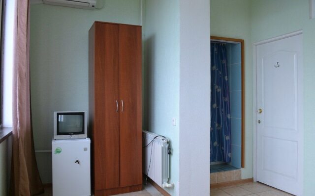 Lazurnaya Plus Hotel