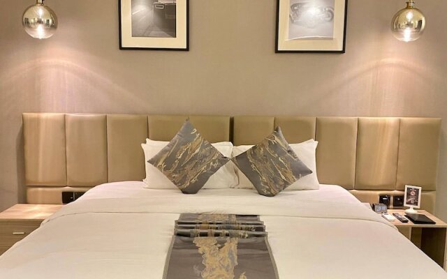 The Corniche Hotel