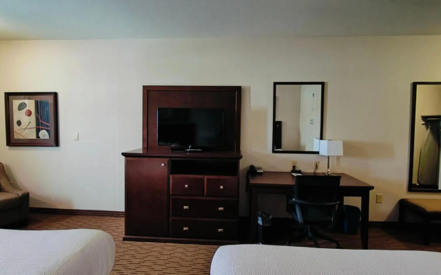 Coast Weyburn Hotel