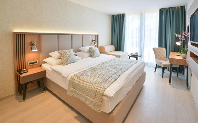 Mediteran Hotel & Resort