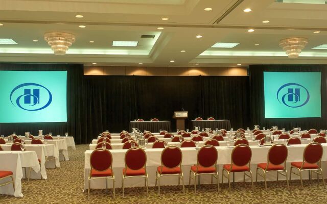 Hilton St. Louis Airport