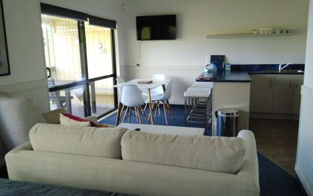 Whatuwhiwhi TOP 10 Holiday Park