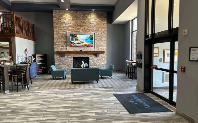 AmericInn by Wyndham Ottumwa