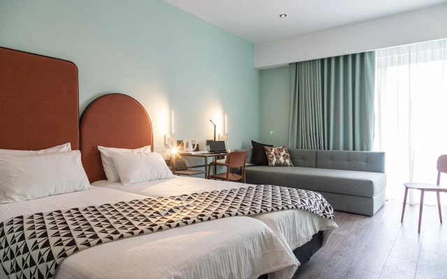 Casual Kubic Athens Hotel