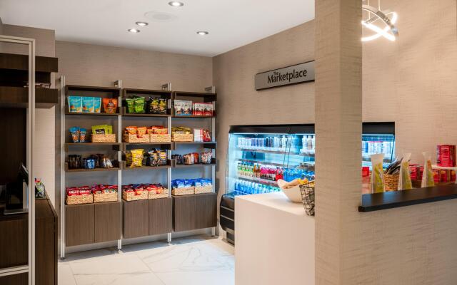 Crowne Plaza Albany - The Desmond Hotel by IHG