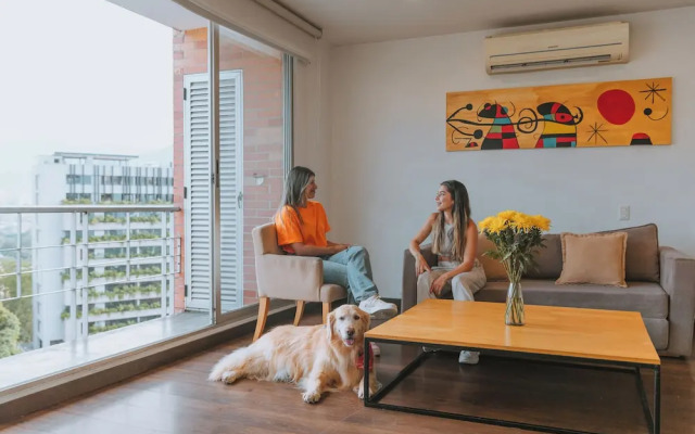 Orange Hotel
