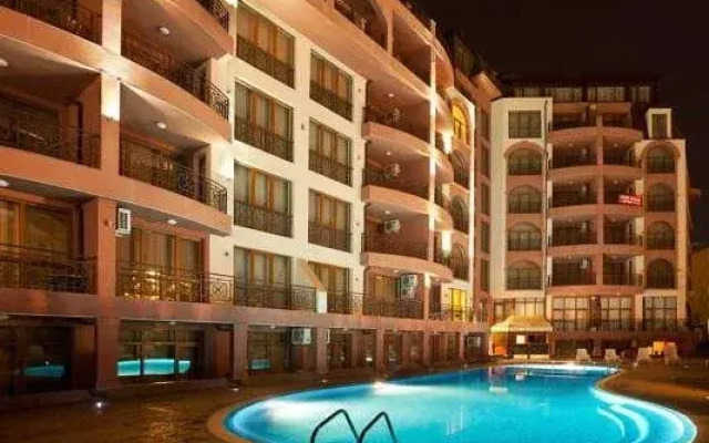Pacific 3 Apartments