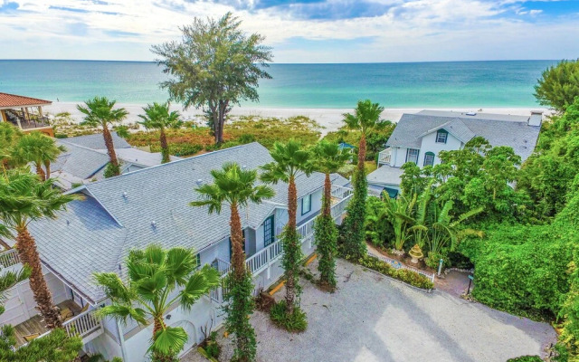 Harrington House Beachfront Bed & Breakfast