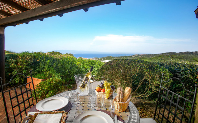 Punta Falcone Resort