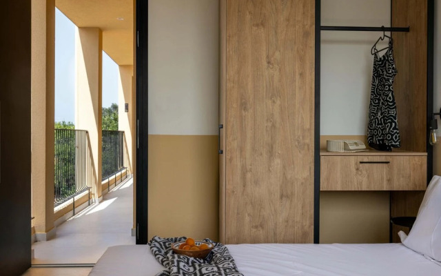 Marea Suites