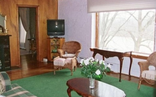 The Rivers Edge Executive Suites