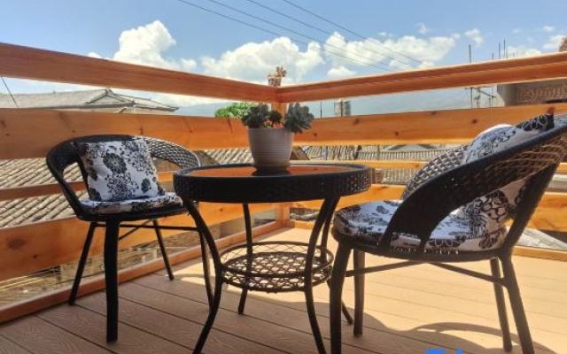 Shaxi Wanlan Courtyard – Outside – Dali