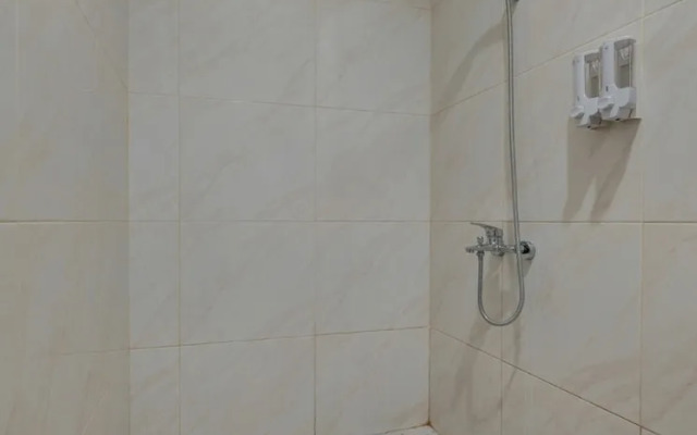 Collection O 90774 Homi Stay