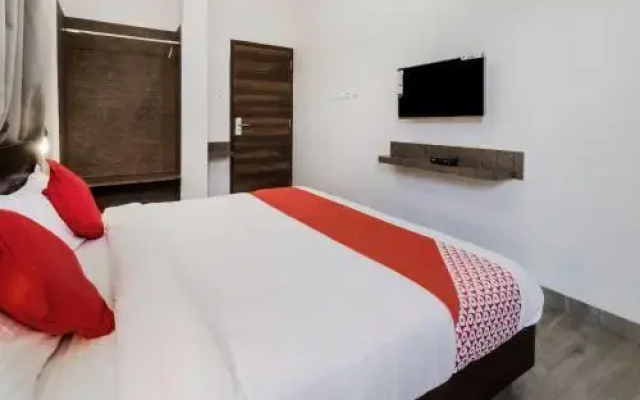 OYO 27894 Hotel Park Rue