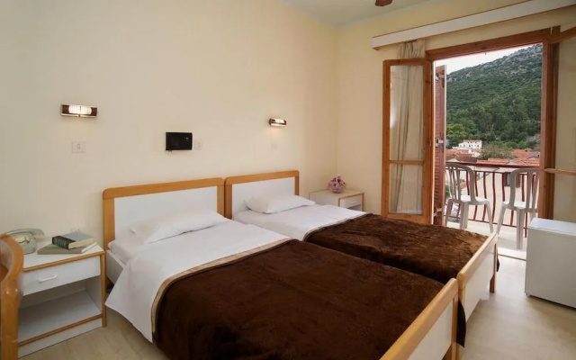 Moustakis Hotel