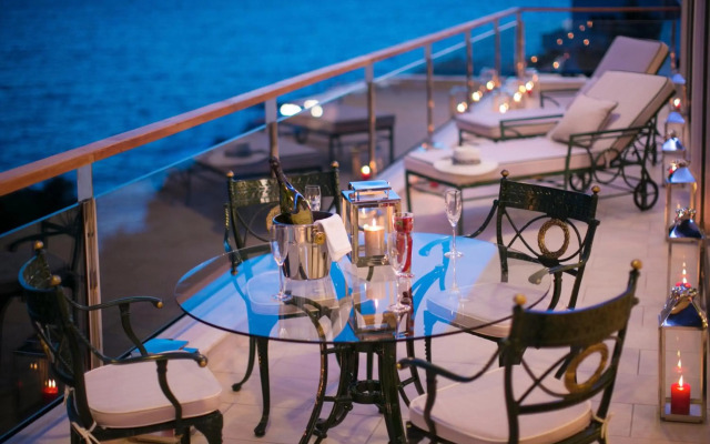 Royal Princess Hotel