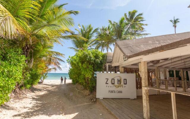 Gorgeous Apartment steps from the Bavaro Beach. A3