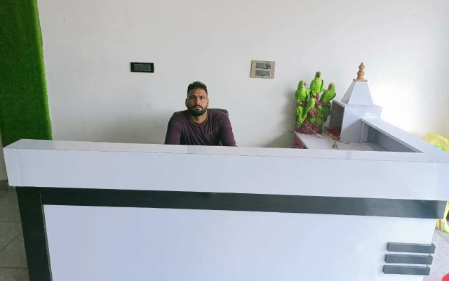 OYO 88731 Hotel