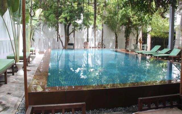 Circa 51 Boutique Residence