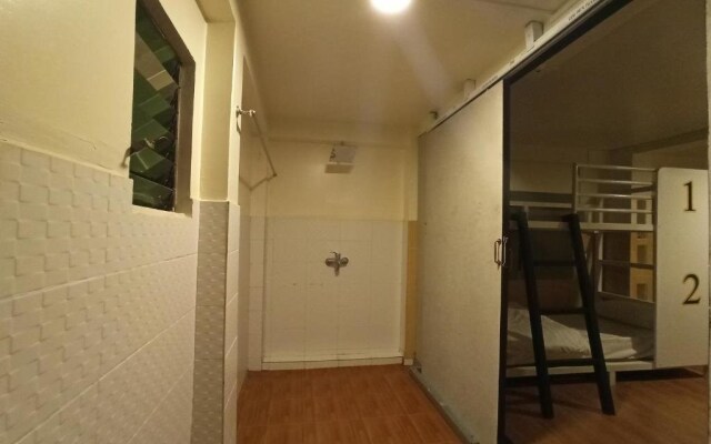 Tar Tar & Nay Hostel