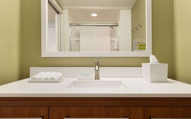 Home2 Suites by Hilton Milwaukee Brookfield