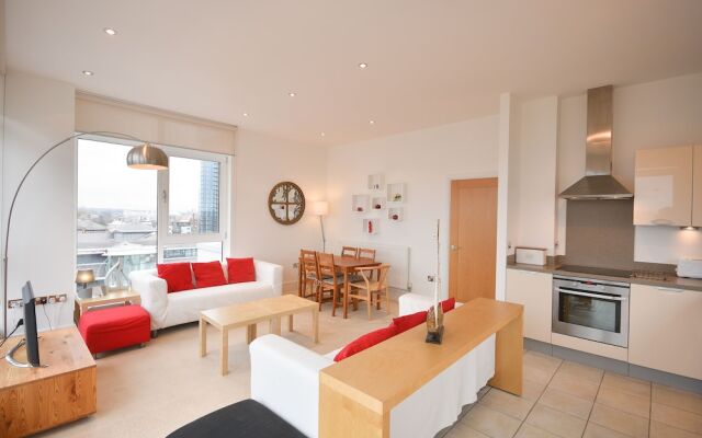 Town or Country - Splash Apartments