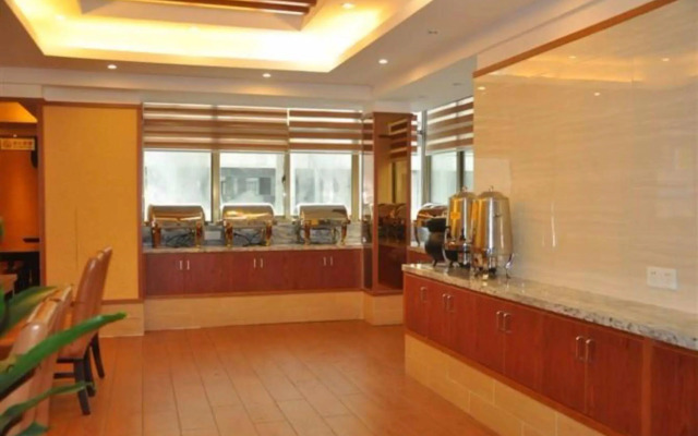 Yiwu Ruifeng Hotel