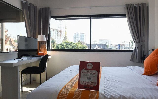 202 Hotel & Restaurant by NIDA Rooms