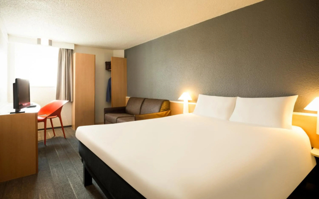 Hôtel ibis Orly Chevilly Tram 7