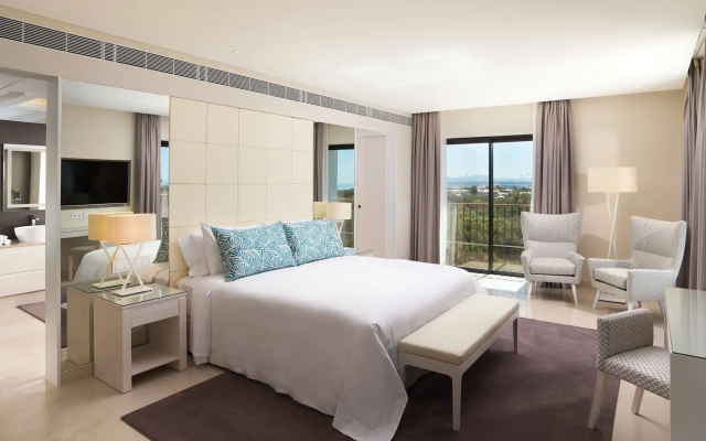 Pine Cliffs Ocean Suites, a Luxury Collection Resort & Spa