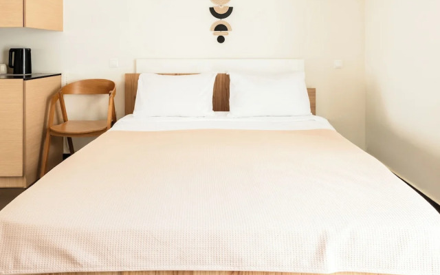 Elysee Apartments 9 B
