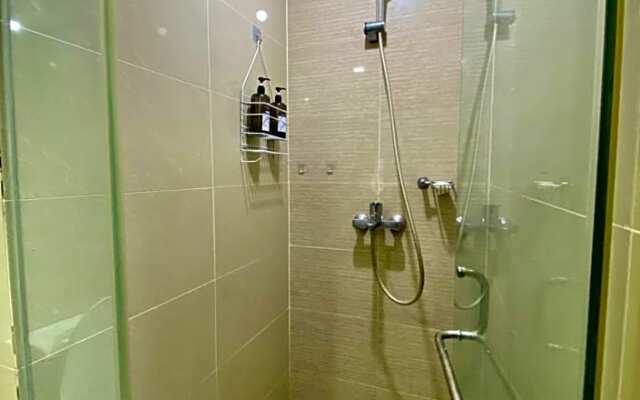 Condo in Newport City Pasay near NAIA T3 AIRPORT MANILA