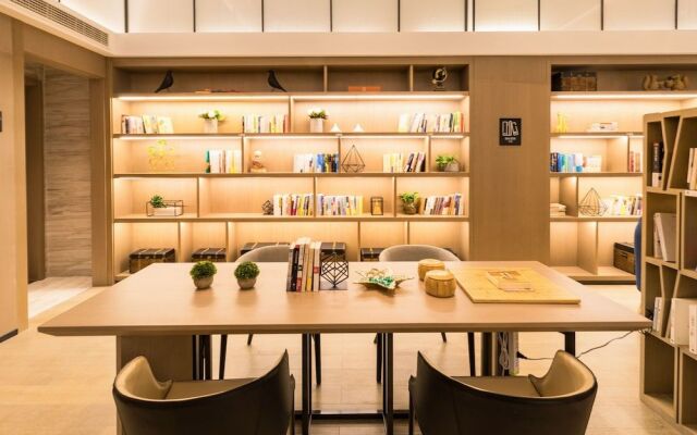 Atour Hotel Airport Century Park Qingdao