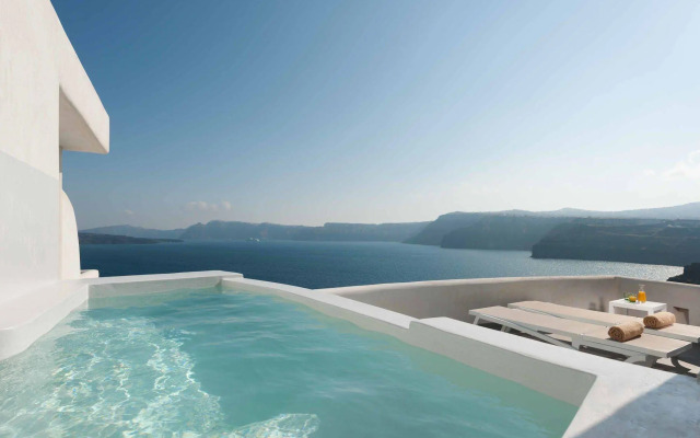 Neptune Luxury Spa Suites