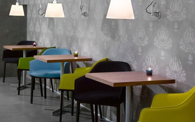 MOODs Boutique Hotel