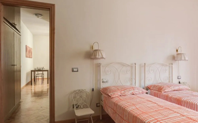 Ponte Vecchio Corner - San Jacopo