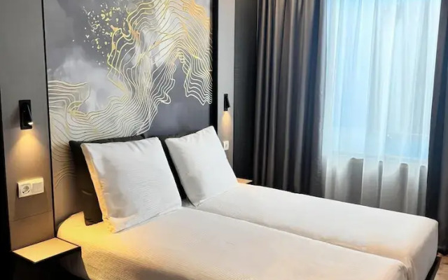 Nebula Hotel by INE'S