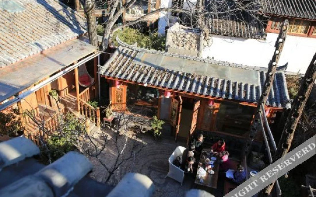 Yueshenghuo Inn