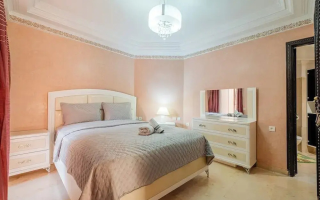Luxe Appt 2 CH Piscine & Parking